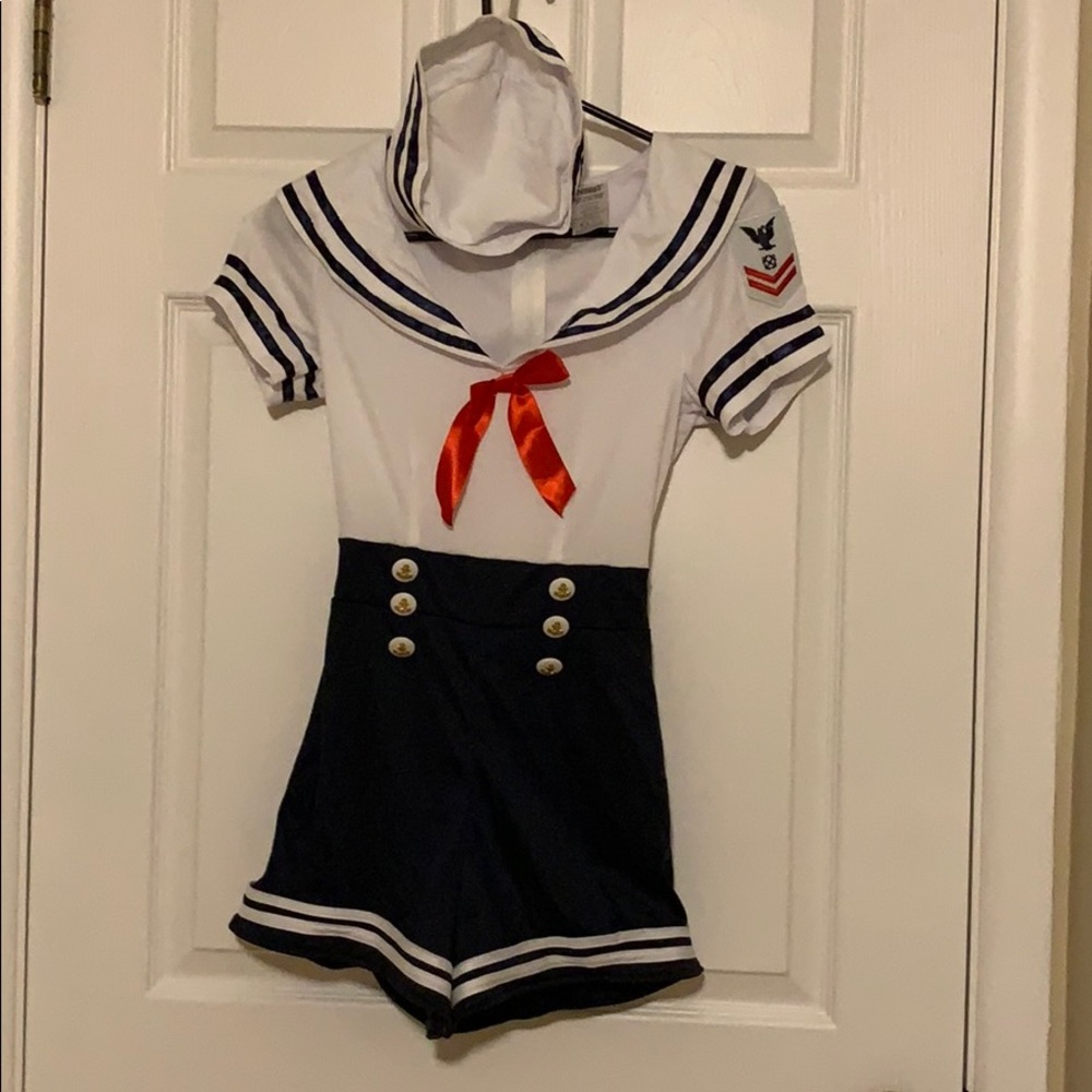 Spirit costume/Sailor girl/Dames at sea